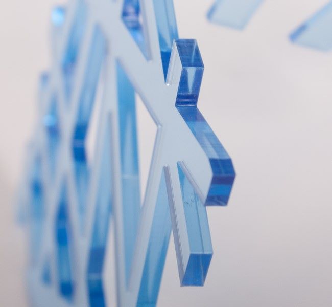 Tassenuntersetzer aus Acryl gelasert