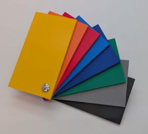 Musterfächer für Kunststoffplatten stabil verschraubt
