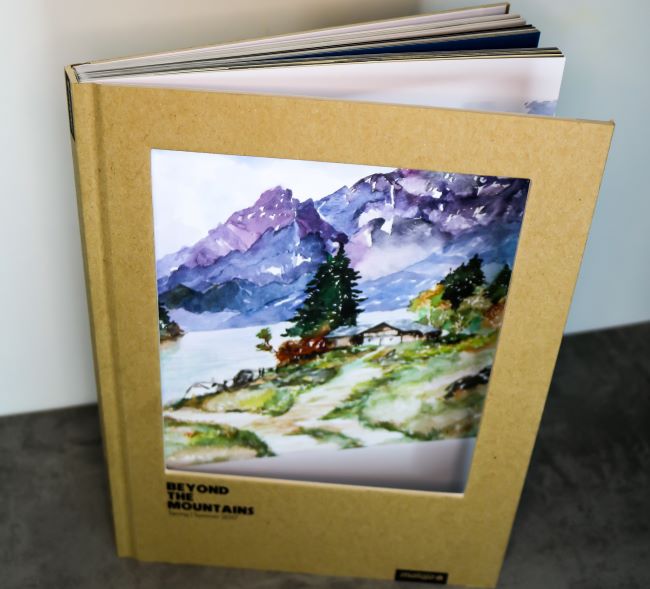 Rahmen-Stanzung bei einem Hardcover - das Cover wird zum Bilderrahmen